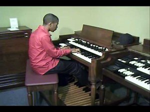 Mathew Jones of Chicago's Greater Harvest Church plays gospel on a hammond B3 organ