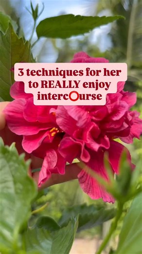 Viv Kan on Instagram: "3 techniques for her to REALLY enjoy interc⭕️urse 🤩🌺 Most men don’t realize this: When a woman doesn’t ⭕️ internally or feels pain during penətration, it’s not just about her body, it’s about the energy between you. Your presence AND knowledge has the power to change that 👇 1. Wait longer than you think. The cl!tor!s, gee-sp⭕️t, and the entire vɒginɒl canal are surrounded by spongy tissue that fills with blood and expands during ar⭕️usal - just like your gen!tals. This 