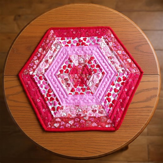 Valentine Table Topper, 22” Hexagon, Heart Themed Candle Mat, Handmade, Quilted - Etsy