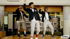 1.6K views · 53 reactions | April is #NationalPoetryMonth! Help your kids learn to read poetry with expression by dancing along to Blazer Fresh's "Don't Read Like a Robot"! What's your favorite poem to share with kids? Tell us in the comments! https://gndle.me/2Iem7k4 | GoNoodle | Facebook