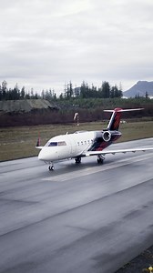 The Challenger doing some test laps on the runway! | Coulson Aviation - Next Gen Firefighting