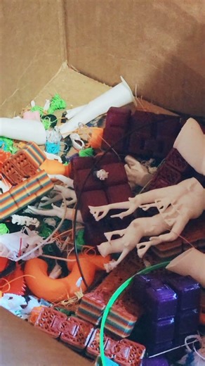 First Multi Print going down. Printer shoots. #anycubic #3dprint #3dprinting #color #downtown