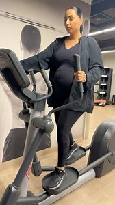 Après un début de grossesse difficile, mon médecin m'a conseillé de faire un peut de sport pour stabiliser le diabète gestationnel. J'ai pris environ 12 kilos, la majorité en début de grossesse lorsque j'étais alitée. Et vous, vous avez pris combien de kilos ?🤰🏻💖 | Booshra