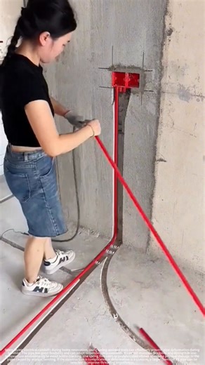 Spring-assisted tools can be used to avoid pipe deformation when laying wire pipes