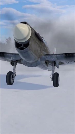 Engine dying, this P-40 'Warhawk' makes an emergency landing. #warthunder #gaming