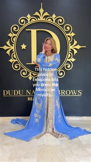 I discovered this beautiful Moroccan beauty & fashion experience in Estepona ✨ You can rent authentic caftans, get your nails done, and feel like royalty for a day 👑 Perfect for: • Vacations • Girls trips • Special moments • Photoshoots 📍Estepona, Costa del Sol Save this for your next trip to Spain Comment 👑 if you would wear this #Estepona #CostaDelSol #SpainTravel #MoroccanStyle #pazppasion