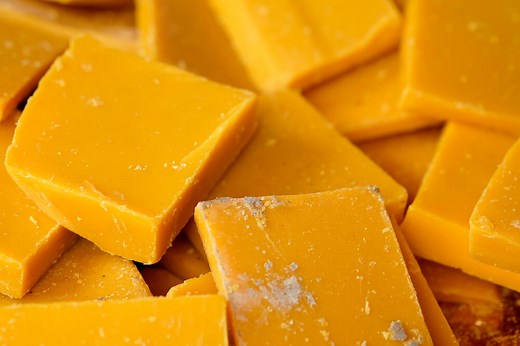 What's the Melting Point of Beeswax? - LearnBees
