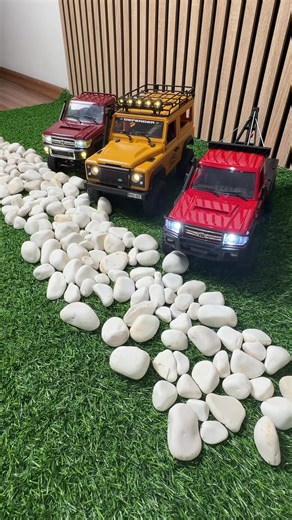 First Drive of MN82, MN98 & MN82T RC Crawlers