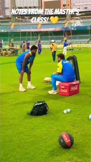 Notes from the Master’s class! 💛#csk #ipl #msdhoni #wicketkeeping#sanjusamson#viral#shorts #trending