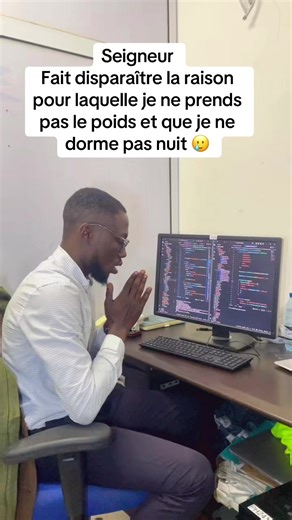 À chaque problème , sa solution 😂😂😂😂 #code #dev #humourdev #fullstackdeveloper #coding