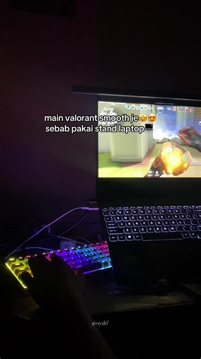 Optimize Laptop Gaming with a Stand for Valorant