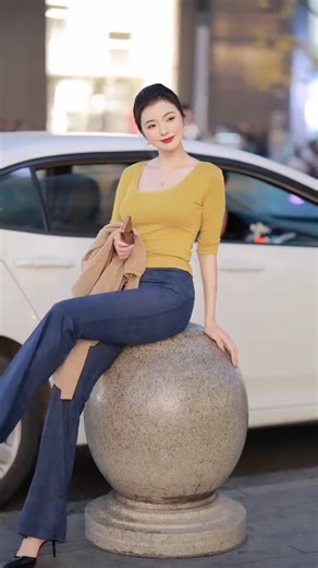 Yellow and blue is the freshest combo for 2026 💛💙 #jeans #casualchic