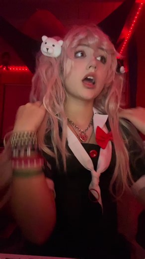 Junko Enoshima Cosplay: Embrace the Unconventional