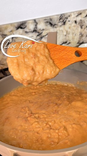 The Best Refried Beans Easy Recipe Frijoles Refritos Receta. You guys have been asking for this one! Here’s how I make refried beans (frijolitos fritos) 😋 So easy—only 4 ingredients! Your family is going to love them 🥰 I used the frijoles de la olla from my previous video for this recipe. Please comment down below what recipe you would like to see next. Also, check out our YouTube Channel for more delicious recipes. Link in Bio 😊 REFRIED BEANS INGREDIENTS: ► Some pork lard (or oil of choice) 