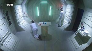 Opgepast! ⚠️ Gevaarlijk Lasers. 🚀 Sam en Vincent wagen hun leven in Code van Coppens. | VTM