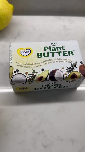 Simple recipes that are delicious and require minimal ingredients and effort are all that I’m about at the moment 😅😜 That’s why you’ve got to try this #LemonyButterPasta using @florasouthafrica Plant Butter 🌱🧈 It’s LoadShedding friendly and can be whipped up in under 20 mins! Creamy Lemony Pasta 🍋 Ingredients: 1⁄2 packet (250-300g) spaghetti 1 tbsp salt, optional 1 large lemon, juice and zest 1 cup (115g) Flora Plant BUTTER 1 cup finely grated parmesan cheese / firm cheese of choice / Vegan