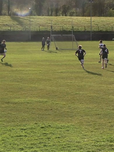 🚀 ROUTE ONE MAGIC 🏐 Check out these two goals from the Granemore Vs Sarsfields game last night. Two long balls resulted in two well taken goals. Watch the game back in full: https://tv.armaghgaa.net/on-demand/ You can continue to support us by entering our latest competition for a chance to win £50,000 to spend at Shelbourne Motors. Enter today: https://www.winwitharmaghgaa.com #UlsterGAA #GAA #ClubAndCounty #SupportYourCounty #ArmaghTV #WinWithArmagh #ArmaghGAA #ArdMhachaAbú #BringTheOrange