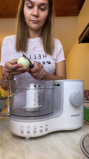 Delicious Homemade Turkish Style Chilli Sauce for Your Shish Kebab