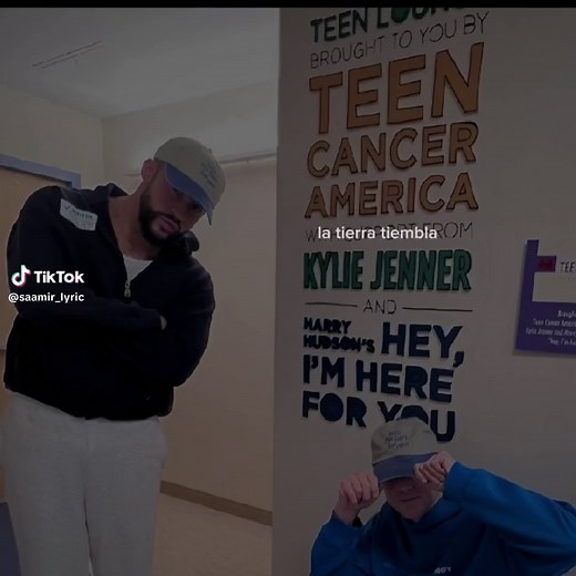 Sorry Papi - Bad Bunny #badbunny #sorrypapi #lyricsvideo