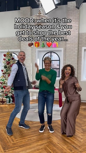 Prepping for Thanksgiving? 🦃✨🤭🥧 Tap the link to sneak in some shopping & score Black Friday deals before the turkey hits the table! > https://qvc.co/shopblackfridayqvc | QVC