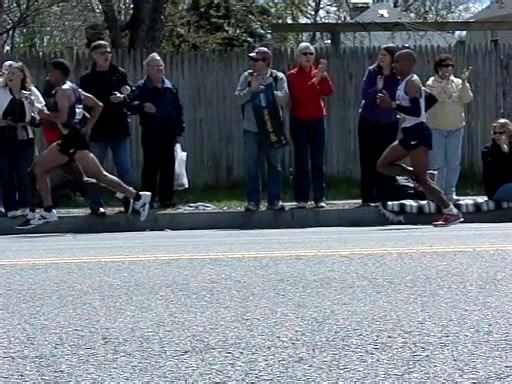Slow Motion Footstrike Analysis of Leaders in 2010 Boston Marathon Here is a slow motion video, shot at 300 frames/second, of the leaders of the 2010 Boston Marathon at about mile 17. Many runners assume that elite distance runners are all forefoot and midfoot strikers. However, in this video, it appears that about half of these elite marathoners are rearfoot strikers and the other half are midfoot strikers. In fact, scientific research clearly shows that over 90% of all runners are rearfoot str