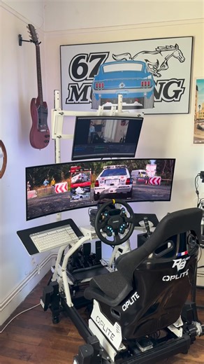 Nicolas Degrave on Instagram: "Liste des produits 🎮: MSI G24C4 Samsung Odyssey G9 49 MOZA R21 Ultra MOZA CM2 HD MOZA CS PRO Wheel MOZA AB9 MOZA HBP MOZA CRP2 Throttle + Clutch + mBooster ActivePedal SIMRIG SR3 Merci à mes partenaires mais surtout merci à vous de me suivre 🫶"