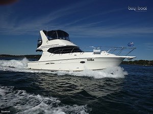 Silverton 34 Convertible Flybridge Cruiser - Walkthrough