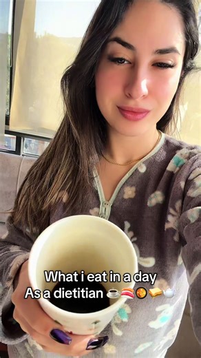 What a Dietitian Eats in a Day: Healthy Meals and Snacks