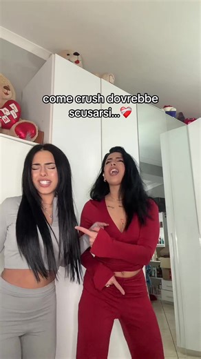 Video di Anna Sibylio (@annasibylio) con suono originale - music_naples_js_83