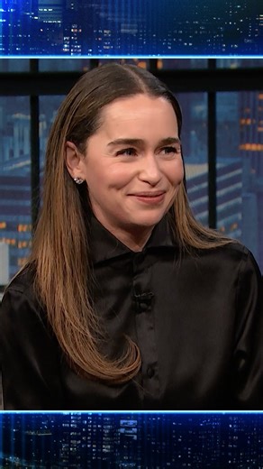 Late Night with Seth Meyers on Instagram: "@emilia_clarke was unrecognizable to fans without her @gameofthrones wig"