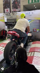 1M views · 8.1K reactions | ¿Cuál es el error aquí? #funnyvideos #motorcycle #racing #motor | MotorSport | Facebook