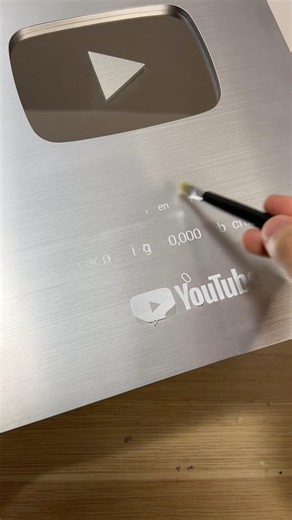 経年劣化した銀の盾を復活させてみた/I Restored a Deteriorated Silver Play Button #shorts #xtool #F1Ultra