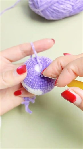 Master Hand-Crochet Skills: Easy DIY Tutorials for Beginners