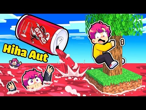 Hiha is surprised when his village is flooded with a Sting tsunami in Minecraft 🤣😱