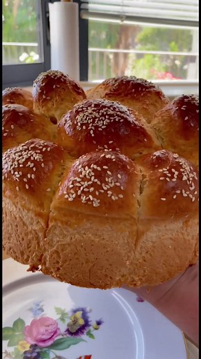 מתכון ללחם בריוש גיאורגי מדיירת האח הגדול