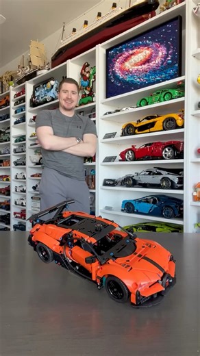 Building the NEW Bugatti Chiron Pur Sport LEGO! Make sure to subscribe to my YouTube! (Link in bio). #LEGO #ASMR #Cars #Supercars #Bugatti | Harrison Woodward
