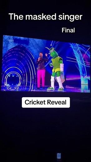 Amazing Performance by Lemar on The Masked Singer Finale