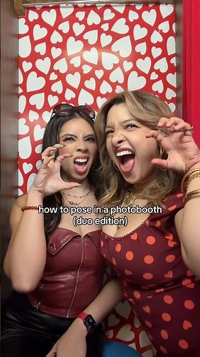 unique photobooth pose ideas for a bff/duo/couple!! #girlhood #bffs #poseideas #photobooth #bffdate