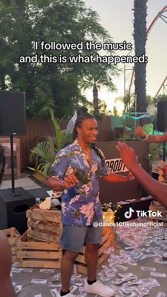 Capturing Organic Dance Moments in Everyday Life