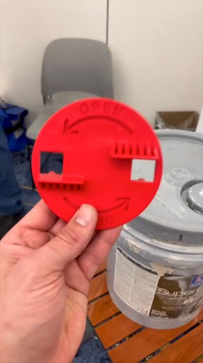 Simple BUT Effective Paint Bucket Opener! #construction #cooltools #exteriorpainting #interiorpainting #trades #fyp | byotools