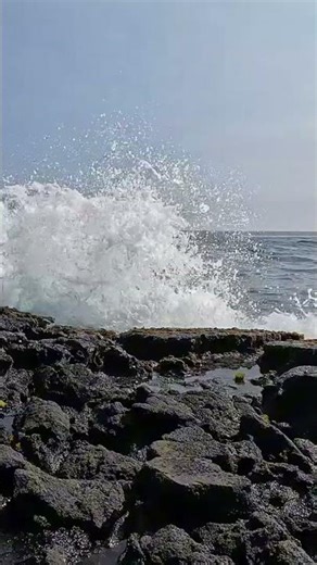 Waves Crashing on Black Sand Beach 🌊 Big Island Hawaii