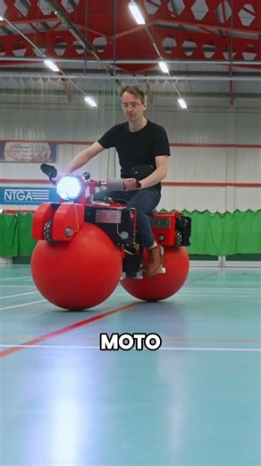 La Moto que Puede Girar 360° en el Lugar 🚀