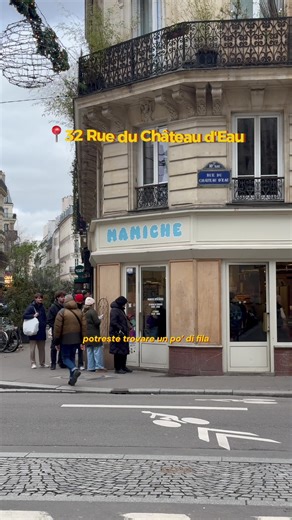 Questa è la boulangerie più amata dai parigini Ci troviamo da @boulangeriemamiche , una piccola Boulangerie di quartiere Trovate due sedi in città: 📍 32 Rue du Château d’Eau, 75010 (quella che abbiamo provato nel video) Si trova a due passi da Republique, Canal Saint Martin, Strasbourg Saint Denis e Gare de l’Est 📍 45 Rue Condorcet, 75009 Si trova a due passi da Pigalle Ecco cosa abbiamo preso: •Choux à la vanille: 1,50 € •Babka al cioccolato: prezzo variabile in base al peso •Croissant: 1,50 