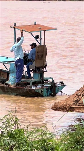 Atravessando o Rio São Francisco com Balsa