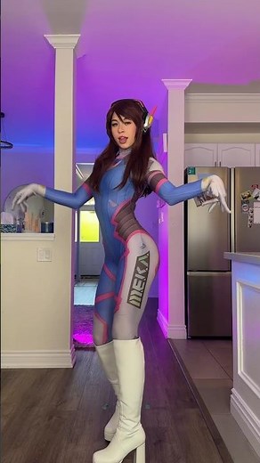 Dva cosplay dance trend to without me