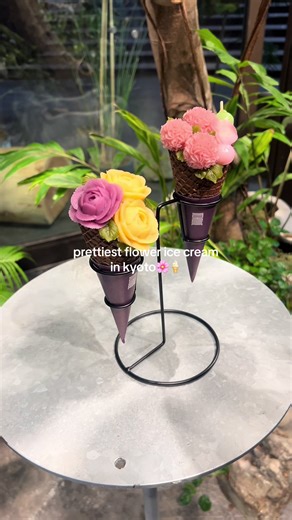Viral Flower Ice Cream in Kyoto, Japan