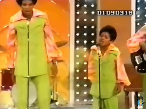 The Jackson 5 appear on Hollywood Palace Special for their first national TV appearance, performing with Diana Ross and Sammy Davis Jr., Oct 18, 1969 👑✨️💯🎙 #michaeljackson #jackson5 #dianaross #motown #60s | ♥ Memorial in honour of Michael Jackson in Munich/Germany ♥