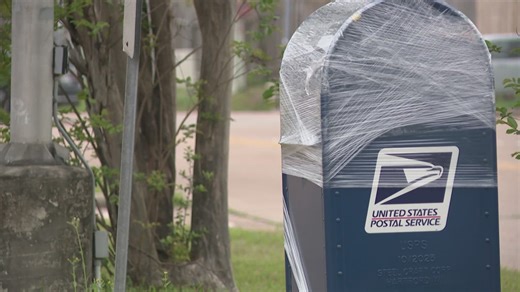Stolen checks stir mailbox concerns in north Houston neighborhood