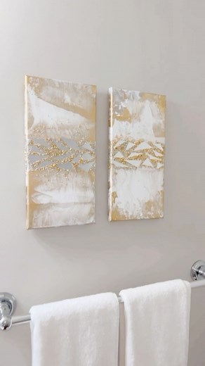 Kendra Davis on Instagram: "✨DIY Hydro-dipped Canvas✨ Hey-hey L💖VES! This was a fun and easy DIY 😊. I sprayed gold spray paint in a bucket of water. I then dipped each end of the canvas in the bucket. Once it was dry, I cut a sheet of flexible mirror into pieces and glued them to the canvas. I filled in the space around the flexible mirrors with crushed glass and glitter ✨✨ Let me know what you think 😊"