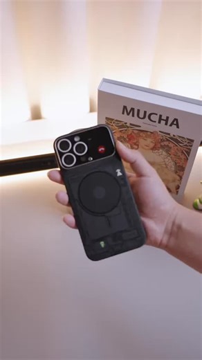 Deviceus CA on Instagram: "🔥 Still Using a Basic iPhone Case? Upgrade to the Smart Display Case for iPhone 📱✨ The only iPhone cover with a built-in smart display on the back. 👀 Preview selfies without opening the camera 🎨 Show custom photos & animations 🛡️ Full-body protection + premium design ⚡ Smart, stylish, and functional—no bulky feel This isn’t just a cover. It’s a conversation-starter iPhone upgrade. 👉 Perfect for creators, daily users & anyone bored of plain cases. 🛒 Tap “Shop Now